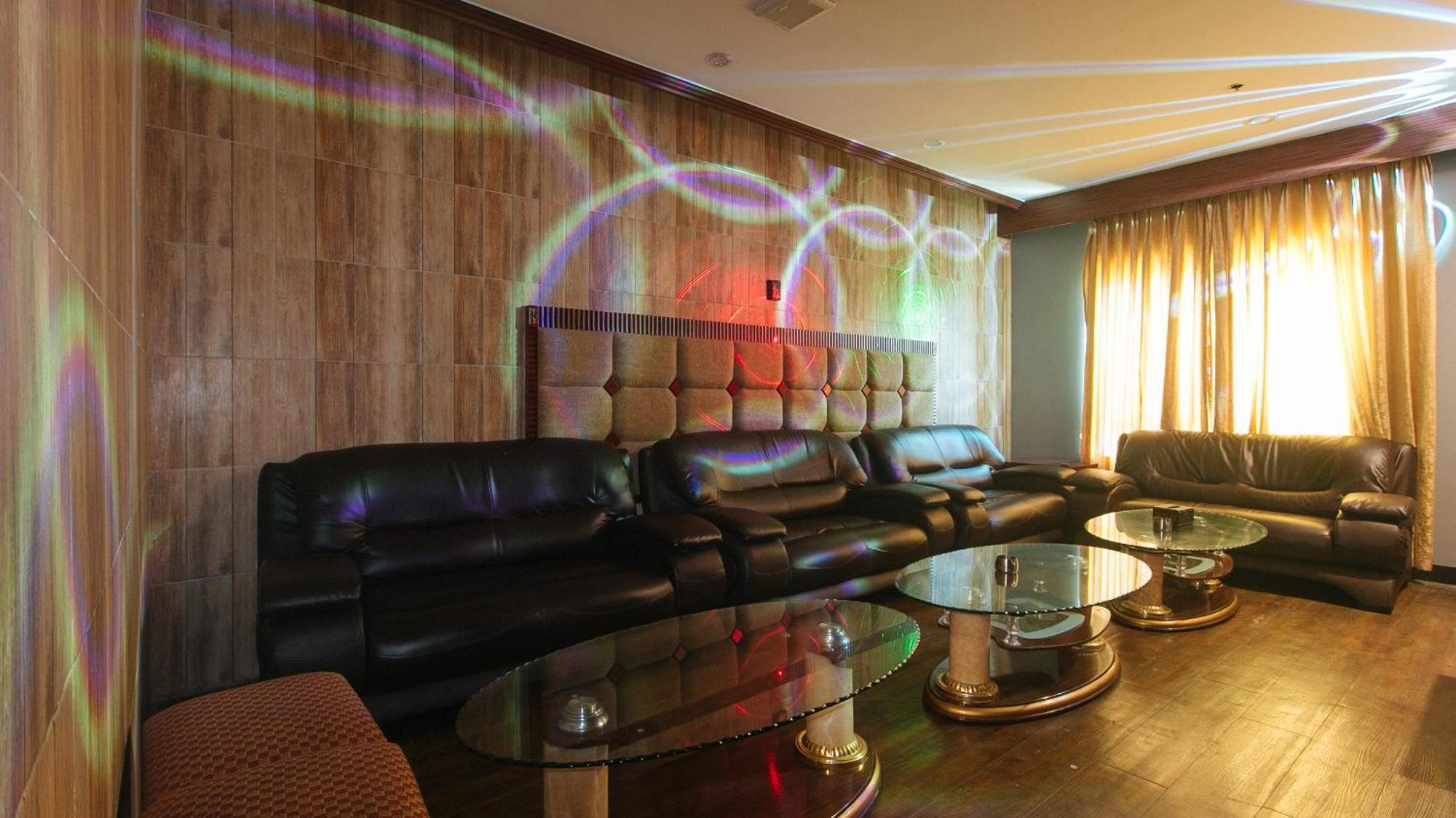 Reddoorz Premium At Jjimjbang Hotel Spa Manila Exteriér fotografie