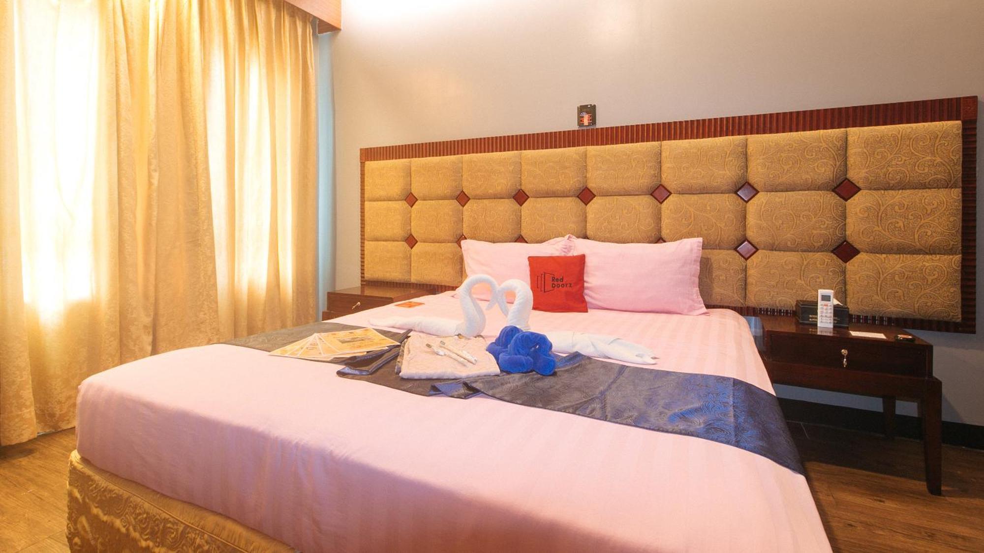 Reddoorz Premium At Jjimjbang Hotel Spa Manila Exteriér fotografie
