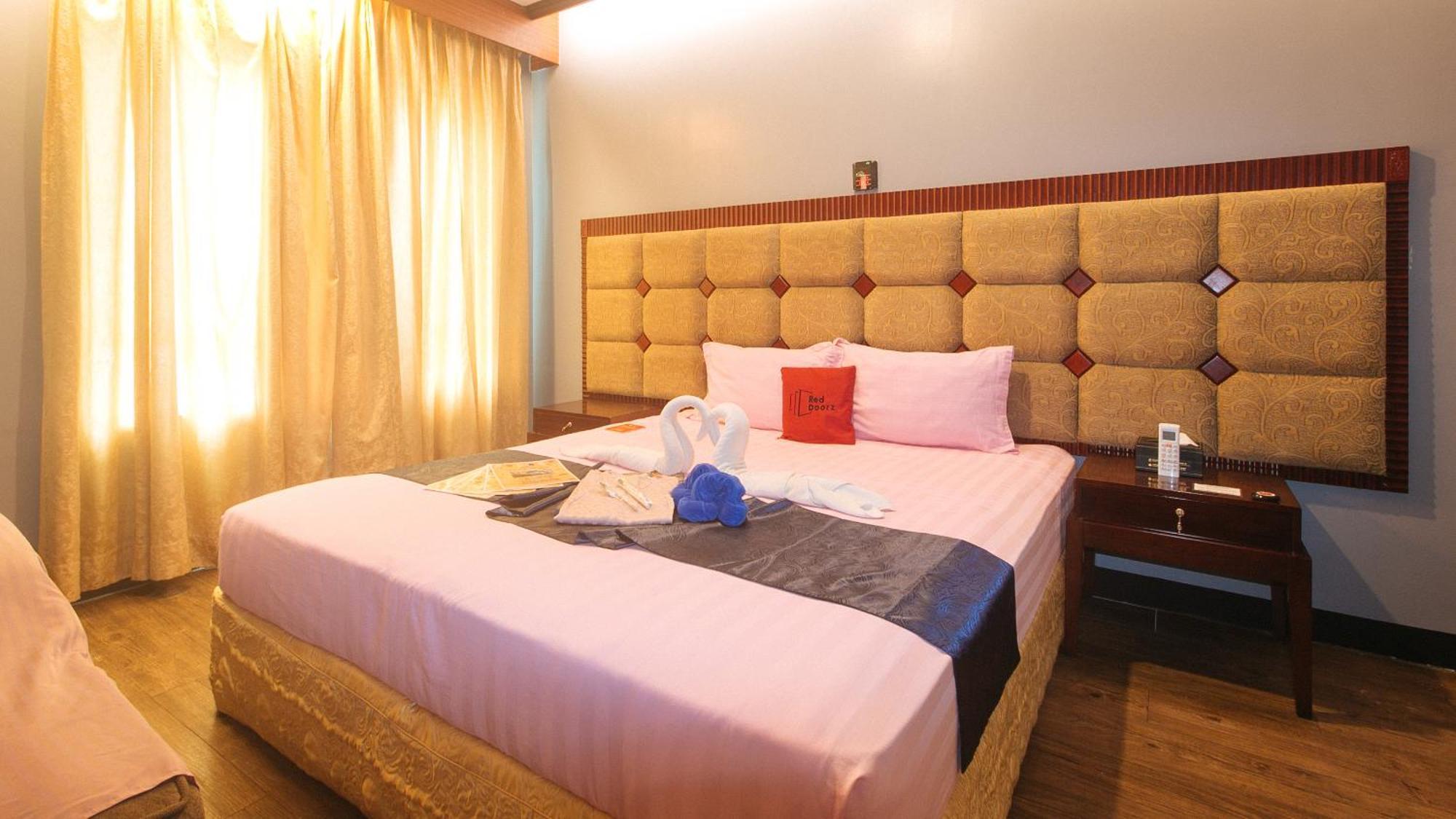 Reddoorz Premium At Jjimjbang Hotel Spa Manila Exteriér fotografie