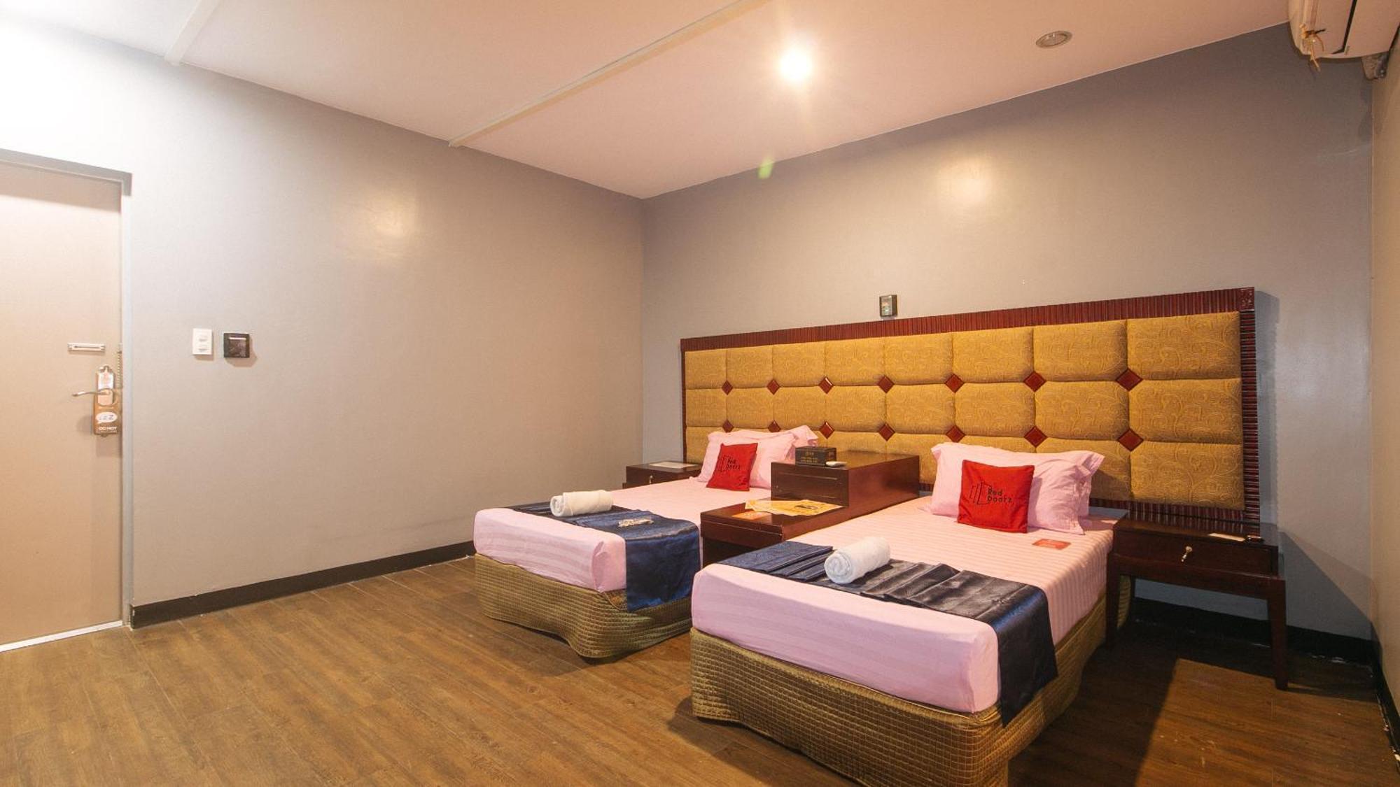 Reddoorz Premium At Jjimjbang Hotel Spa Manila Pokoj fotografie